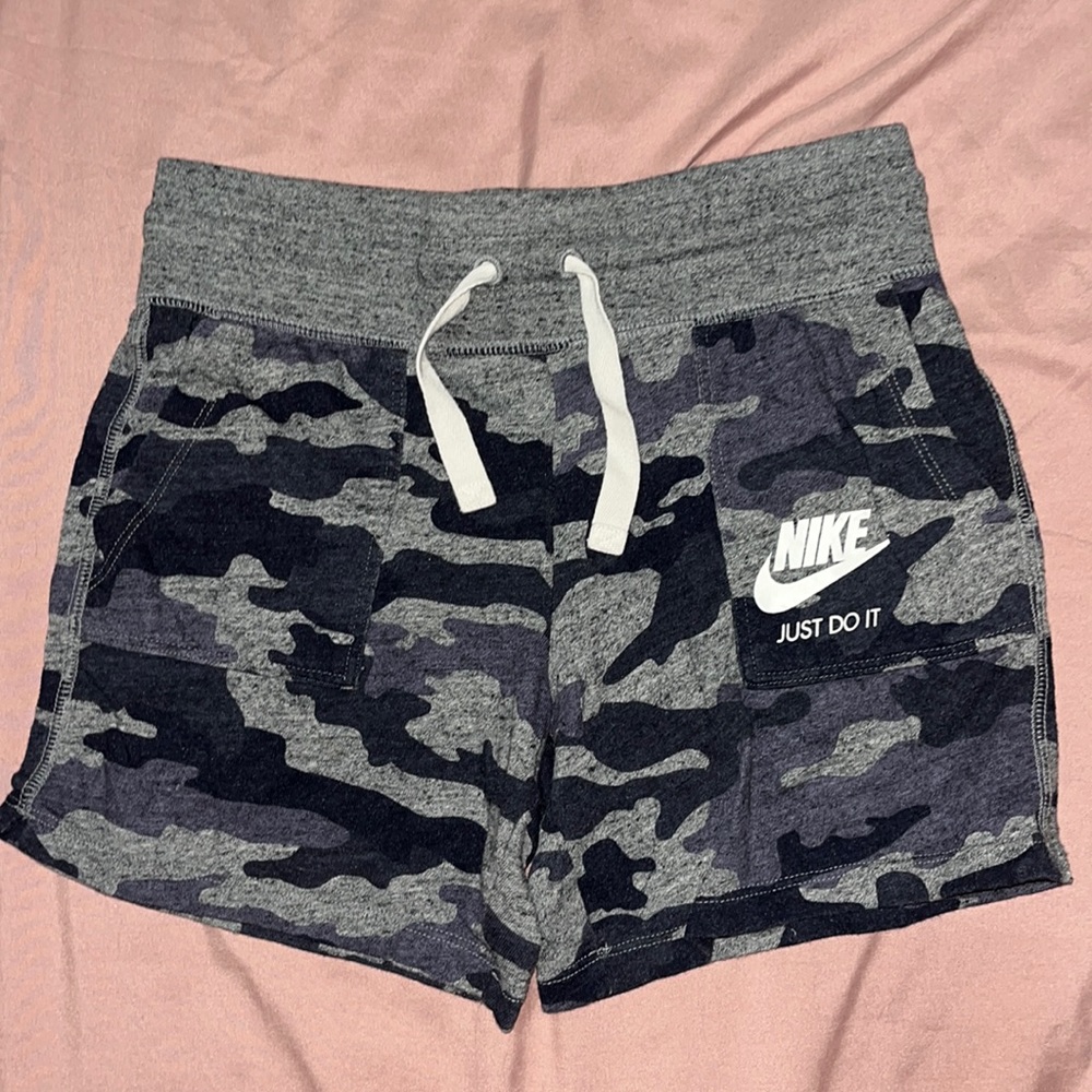 Nike Girls shorts